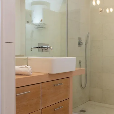 White And Brown Exclusive Loft With Terrace - Free Parking - M2 Station * Mediolan
