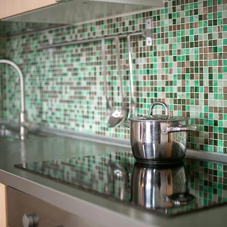 Apartament White And Brown Exclusive Loft With Terrace - Free Parking - M2 Station *