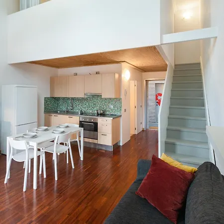 White And Brown Exclusive Loft With Terrace - Free Parking - M2 Station Apartament